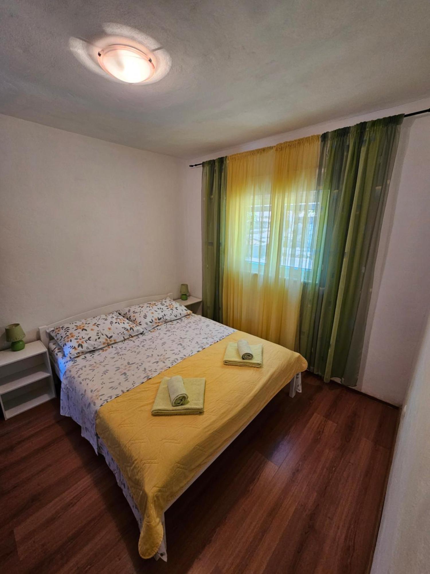 Apartments Lucin Дрвеник-Велики Экстерьер фото